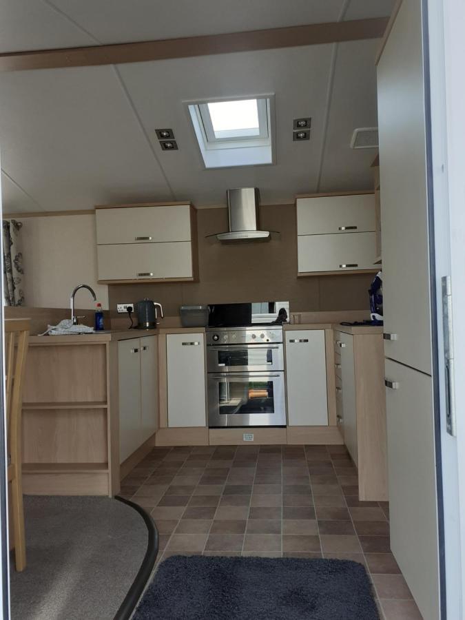Rick'S Retreat Static Caravan Near The Beach With Free Wifi Lossiemouth Zewnętrze zdjęcie